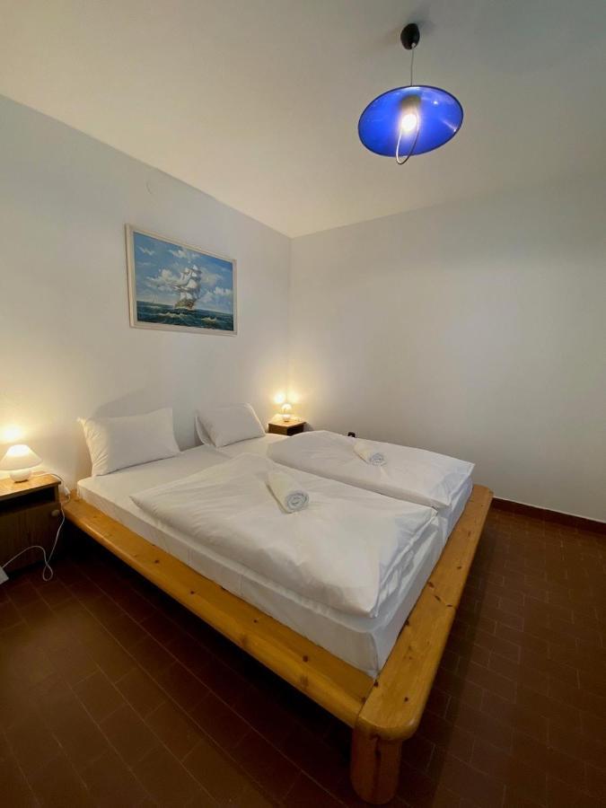 Petofi 24 Apartmanok Siofok Exterior photo
