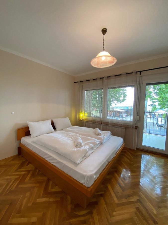 Petofi 24 Apartmanok Siofok Exterior photo